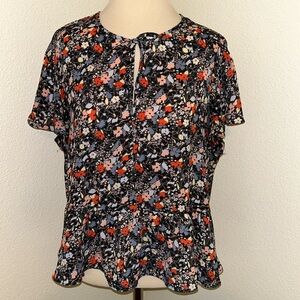 Cute Gap Top Blue Floral Size Small